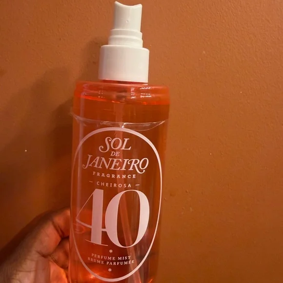 Sol de Janeiro
8oz - Picture 2 of 2